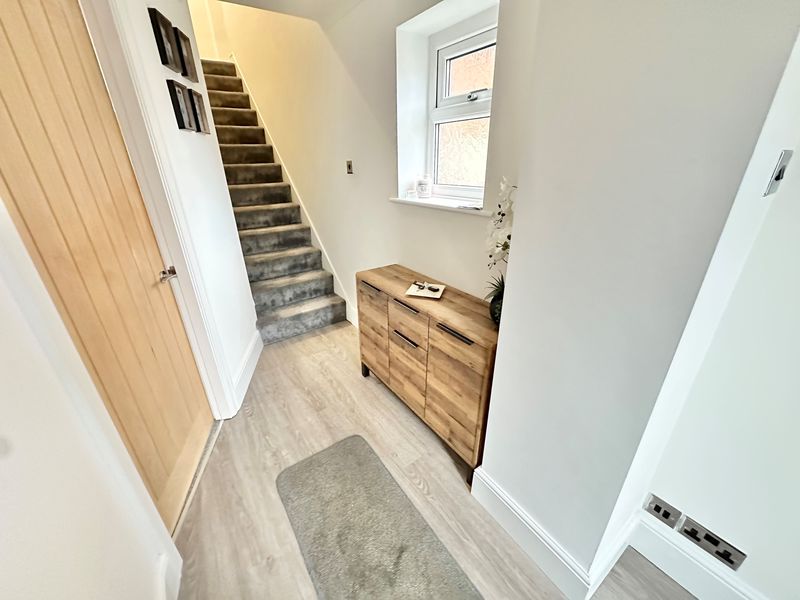 Everest Close Great Sutton